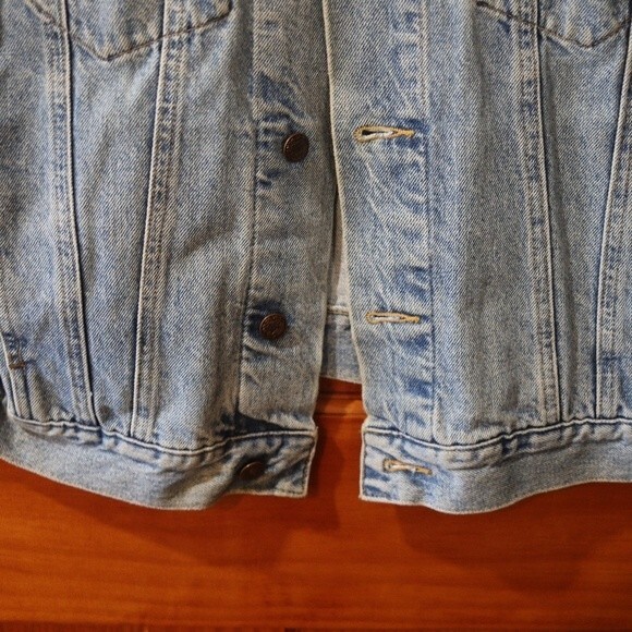 Disney Store Vintage Denim Mickey Mouse Jean Vest Large Y2K Embroidered Jacket - Picture 13 of 16